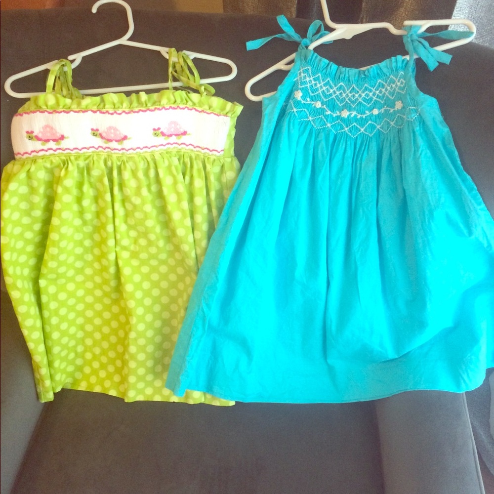2t smocked dresses Excellent condition
